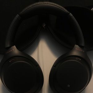 Sony WH-1000XM3 Headphones